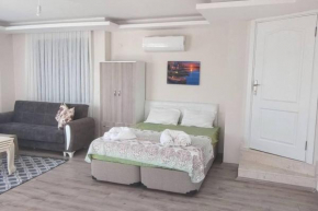 Bahçe Katı Stüdyo Daire 1 Deniz Manzaralı